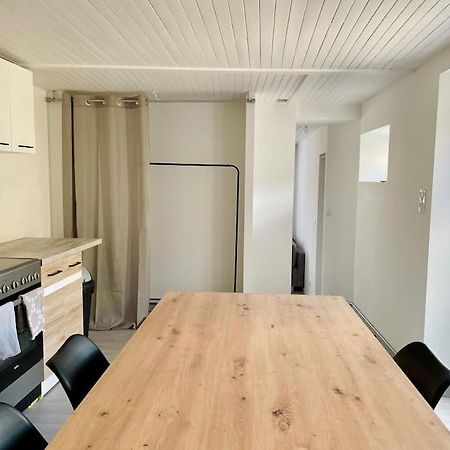 Agreable Maison De Village Avec Balcon Roiffieux Eksteriør billede