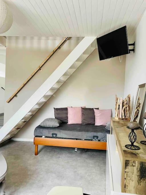 Agreable Maison De Village Avec Balcon Roiffieux Eksteriør billede
