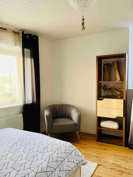 Agreable Maison De Village Avec Balcon Roiffieux Eksteriør billede